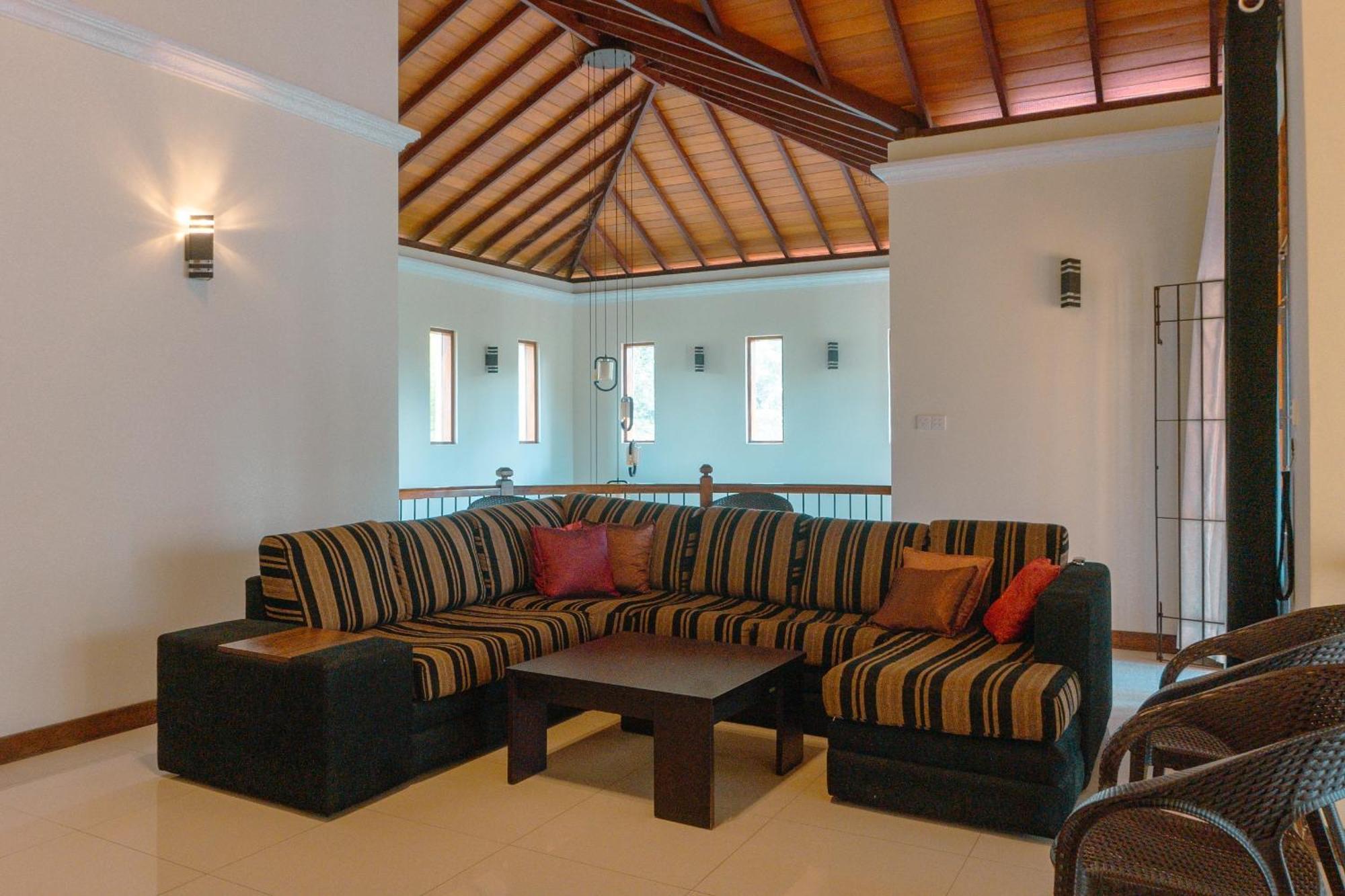 Bigcity Villa - Airport Transit Hotel Katunayaka Esterno foto
